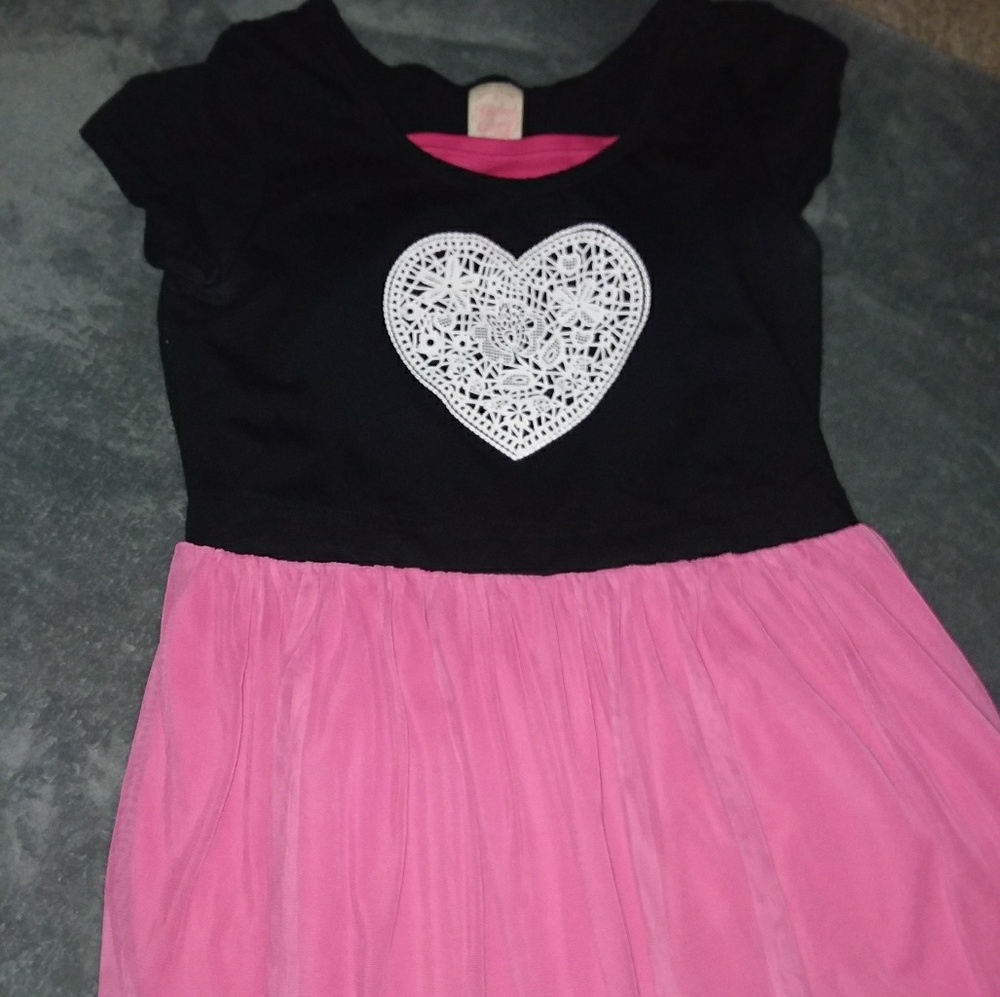 Girl's dress